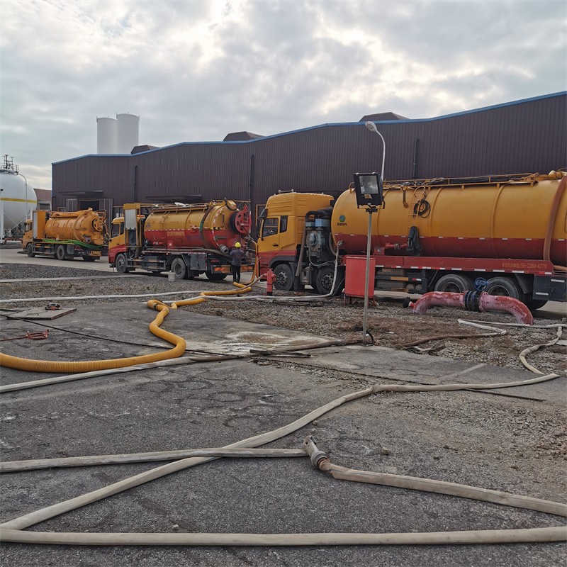 雨山污水池清理