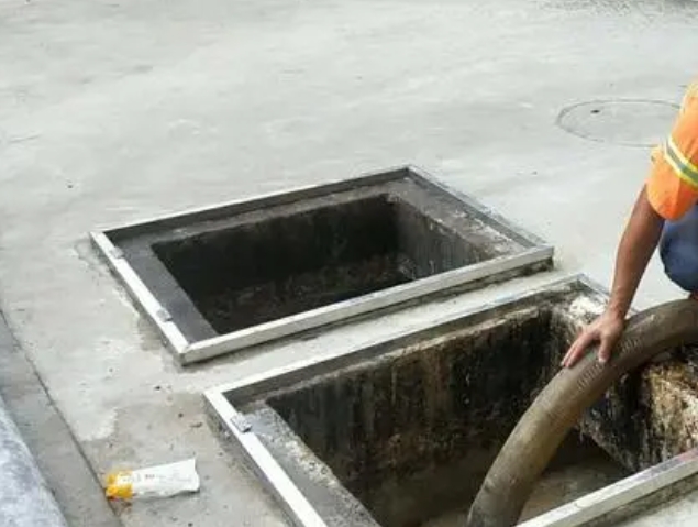 雨山化粪池清理