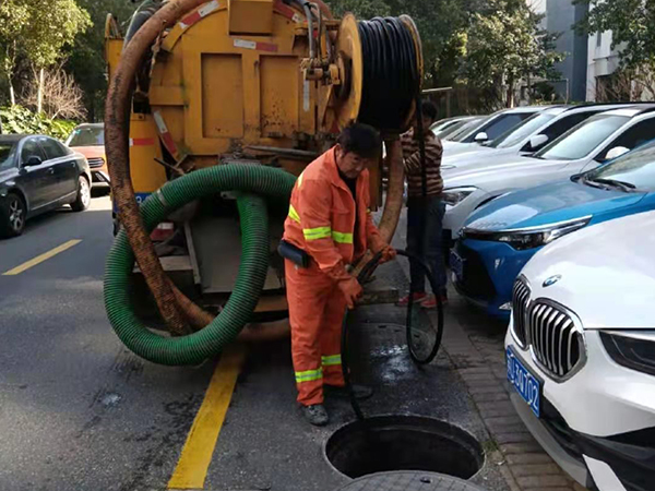 雨山排污管道清淤